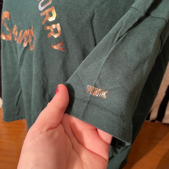 Victoria’s Secret PINK Christmas Shirt VS PINK NEW NWT - Picture 5 of 7